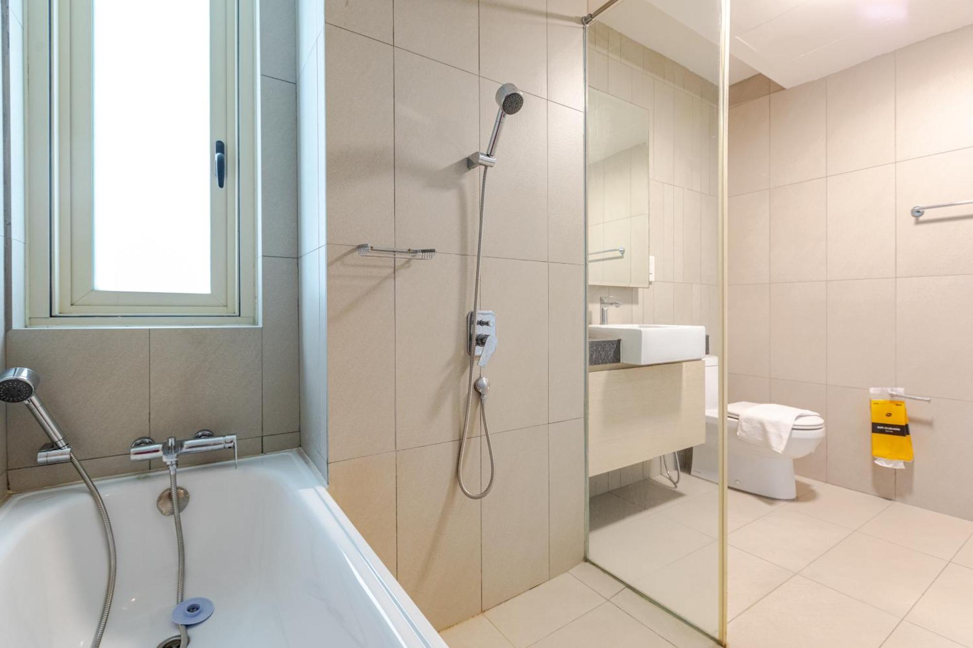 Hostahome Suites At Afiniti Residence Walk To Legoland Nusajaya  Kültér fotó